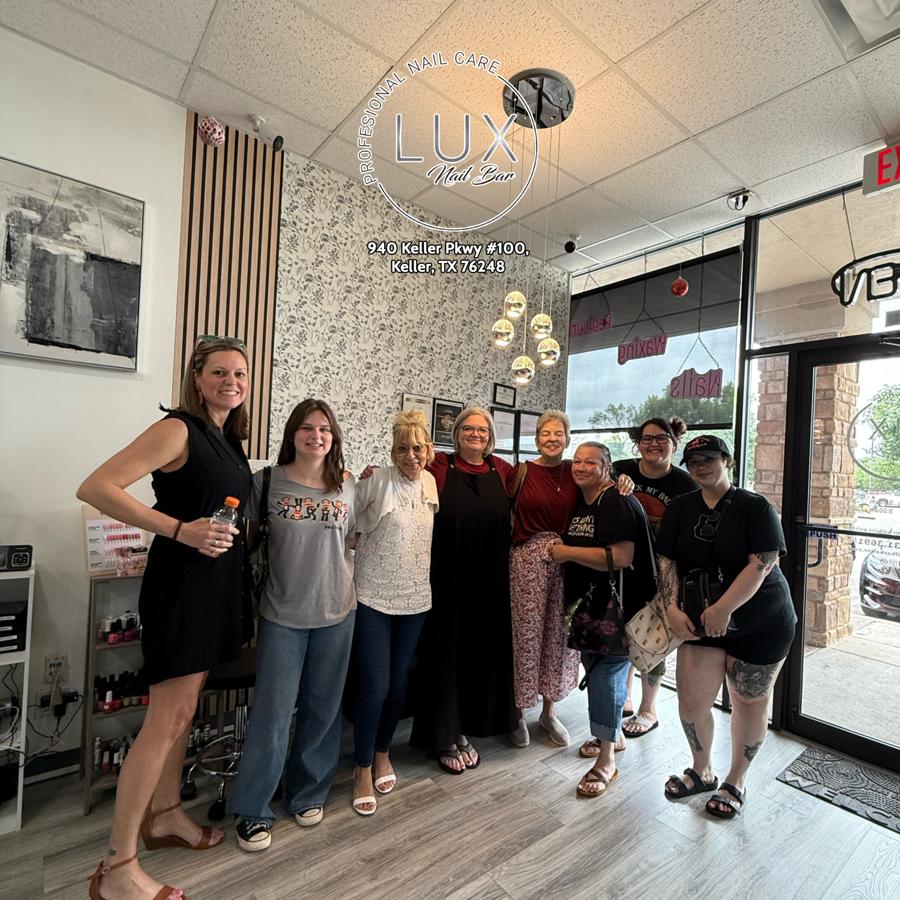 Lux Nail Bar